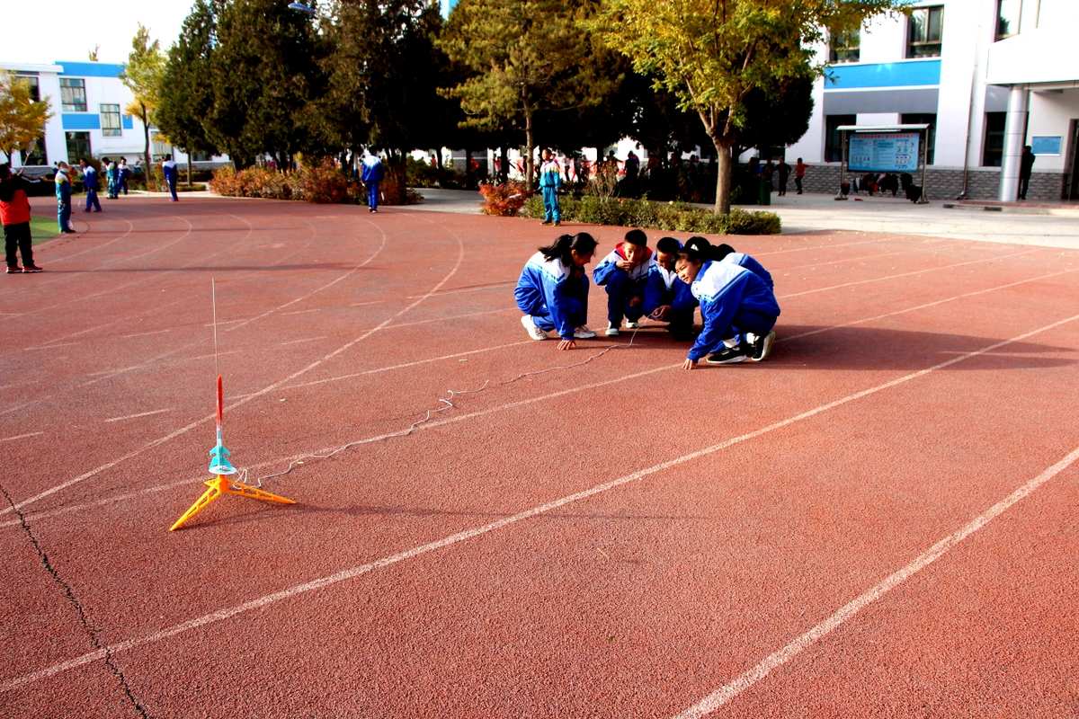 什么是生活性街道的场所精神_精神场地_场所精神作者