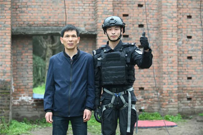 特警手机游戏_手机版特警游戏_特警手机游戏推荐