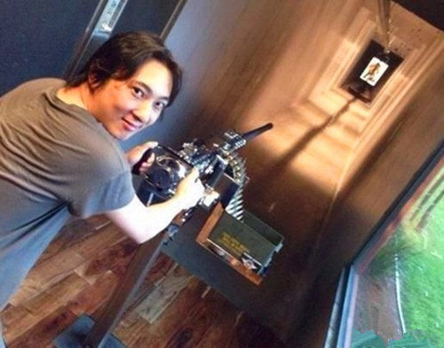 土豪砸手机游戏怎么玩_土豪砸手机游戏叫什么_土豪砸手机游戏