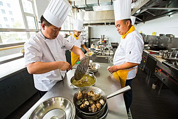 手机做饭经营游戏_做饭经营类的小游戏_做饭类的模拟经营游戏