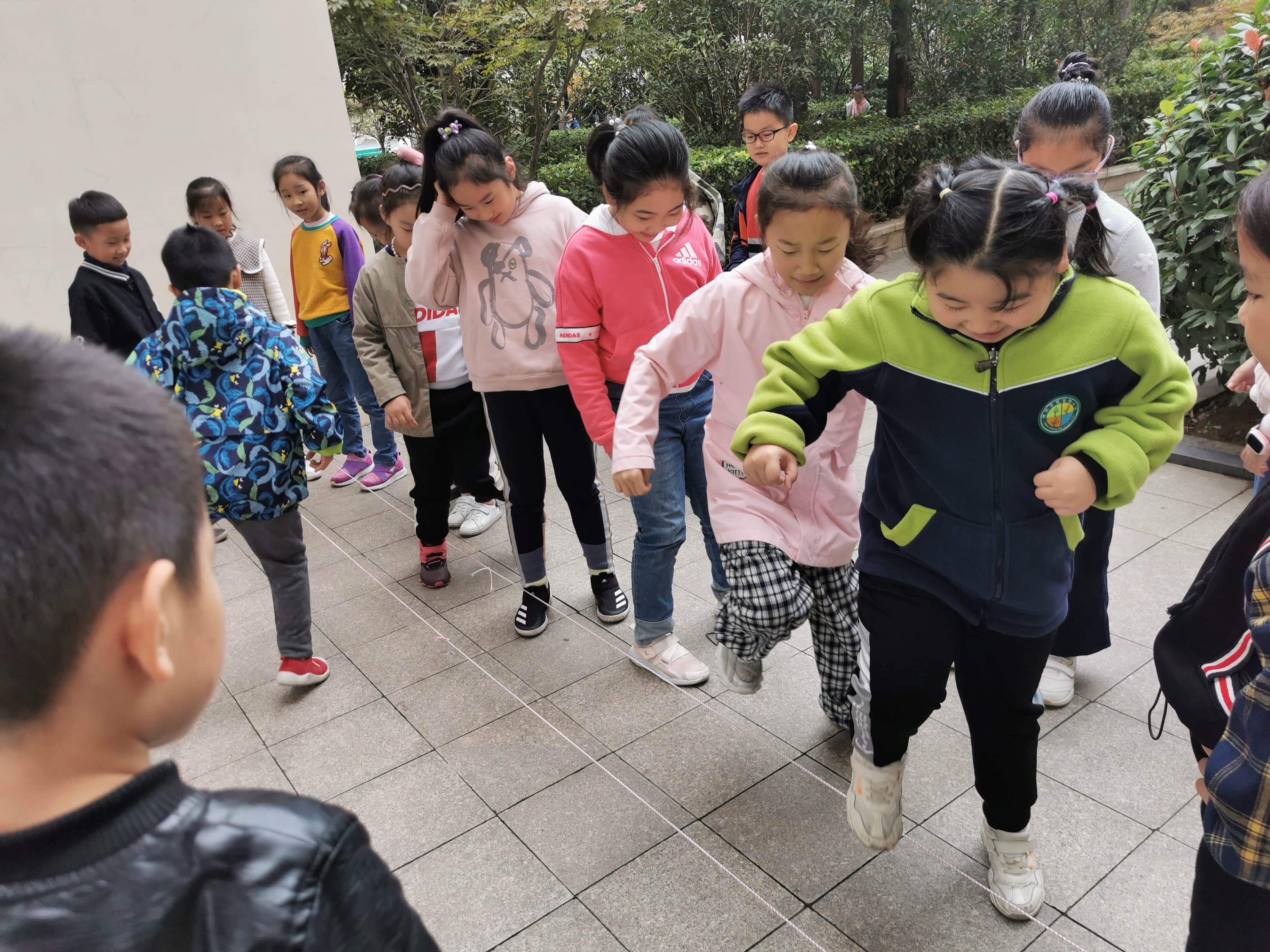 学妹找手机游戏_找妹妹游戏_找你妹游戏软件