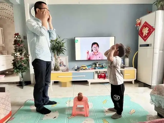 学生在家能不能玩手机游戏_在家玩手机了吗_能在家玩手机游戏学生怎么办