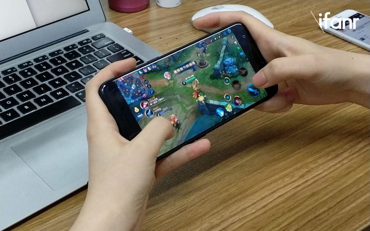 桌面打开手机游戏怎么关闭_手机桌面同时打开两个游戏_手机游戏开始界面