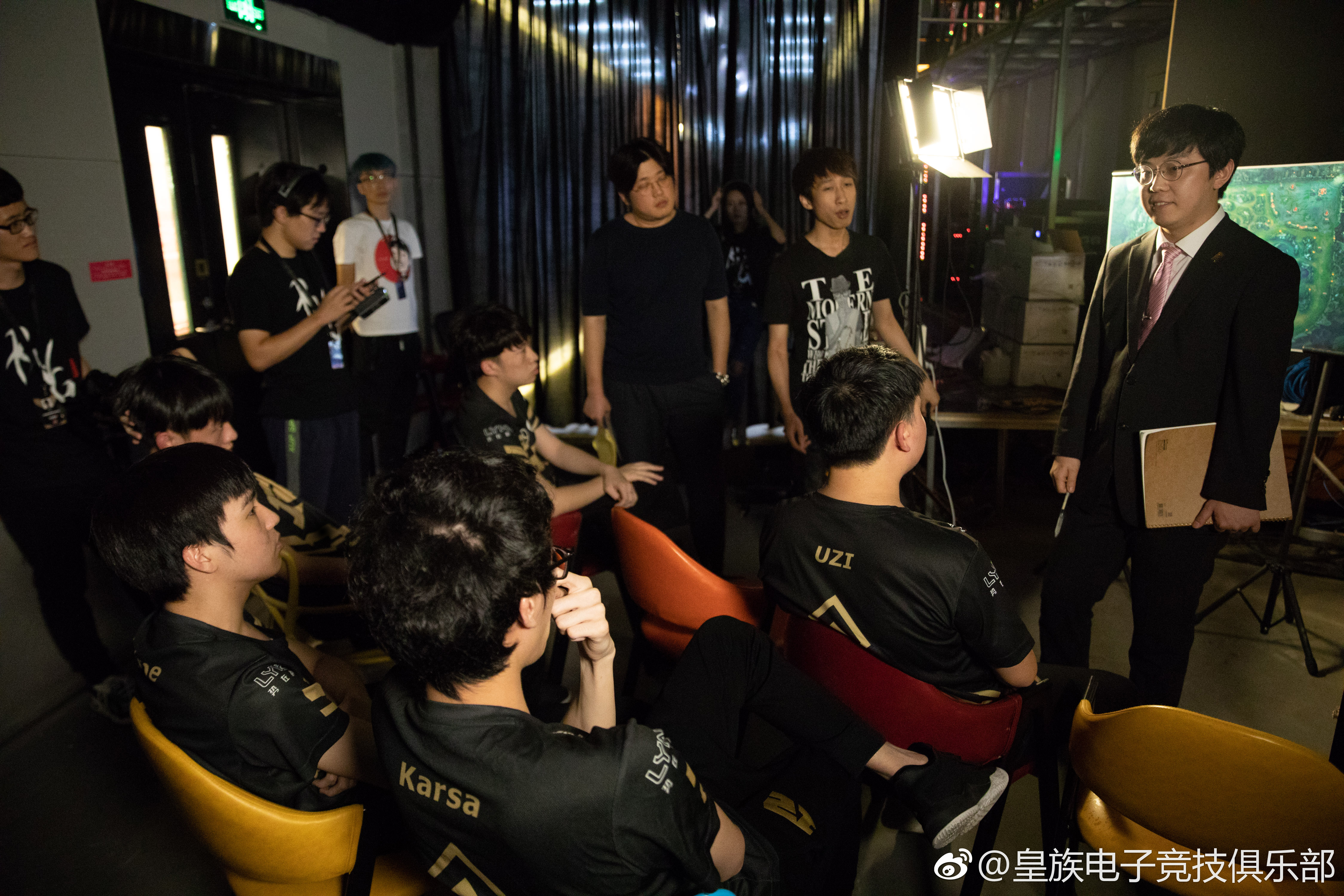 皇族电子竞技俱乐部logo_皇族电子竞技俱乐部_竞技皇族俱乐部电子版下载