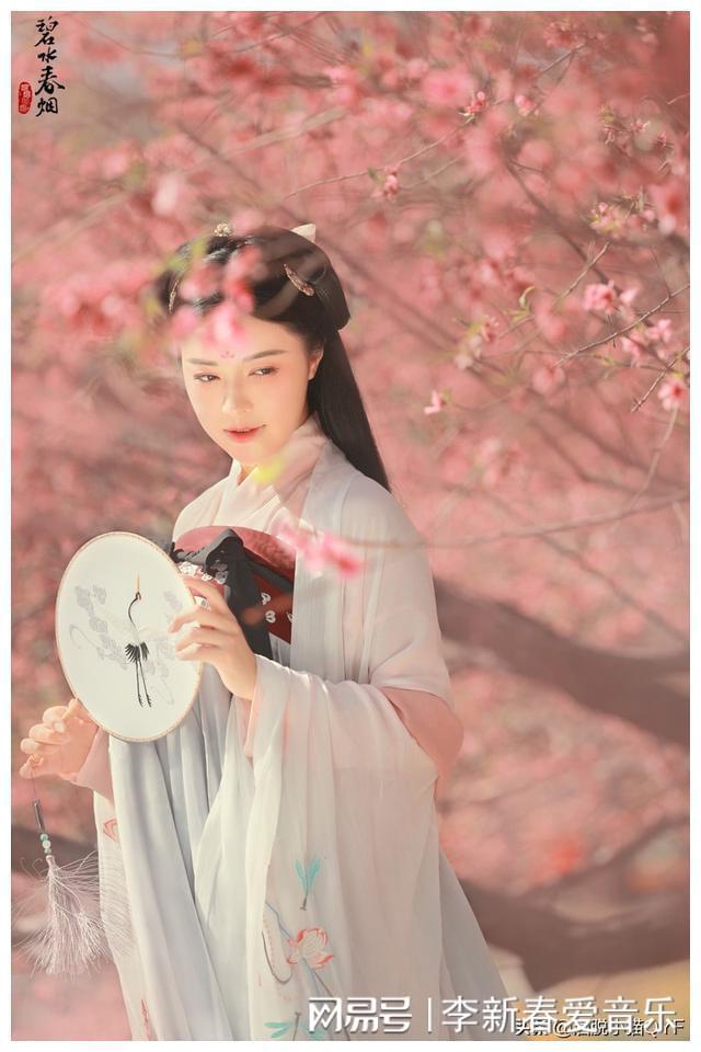 小时候索尼手机游戏有啥_索尼手机童年游戏_小时候玩的索尼游戏机