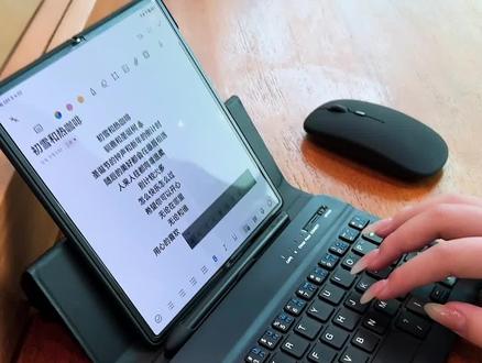键盘玩手机游戏用什么软件_适合用键盘玩的游戏_玩游戏不用键盘推荐手机