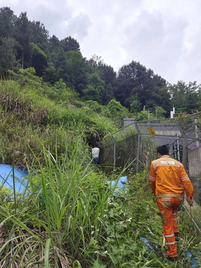玛莎拉蒂suv2024款报价_玛莎_玛莎洛克指纹锁售后服务