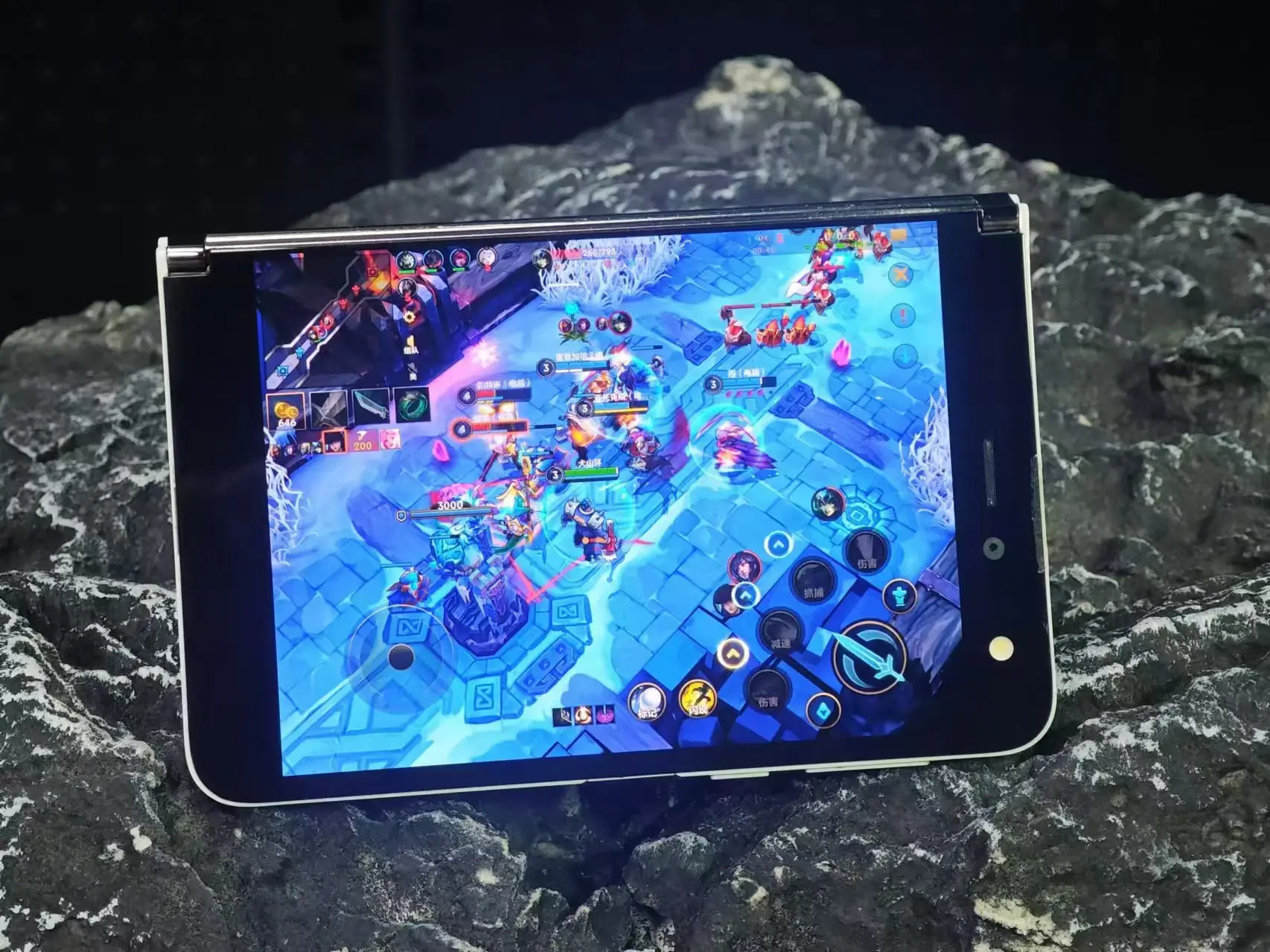 游戏 手机烫手-游戏迷必看!手机玩游戏烫手问题如何解决?(图1) 手机发烫的游戏_手机发热的游戏_游戏 手机烫手