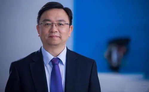 一部手机当游戏主播的电影_直播游戏电影简介_电影直播游戏结局什么意思