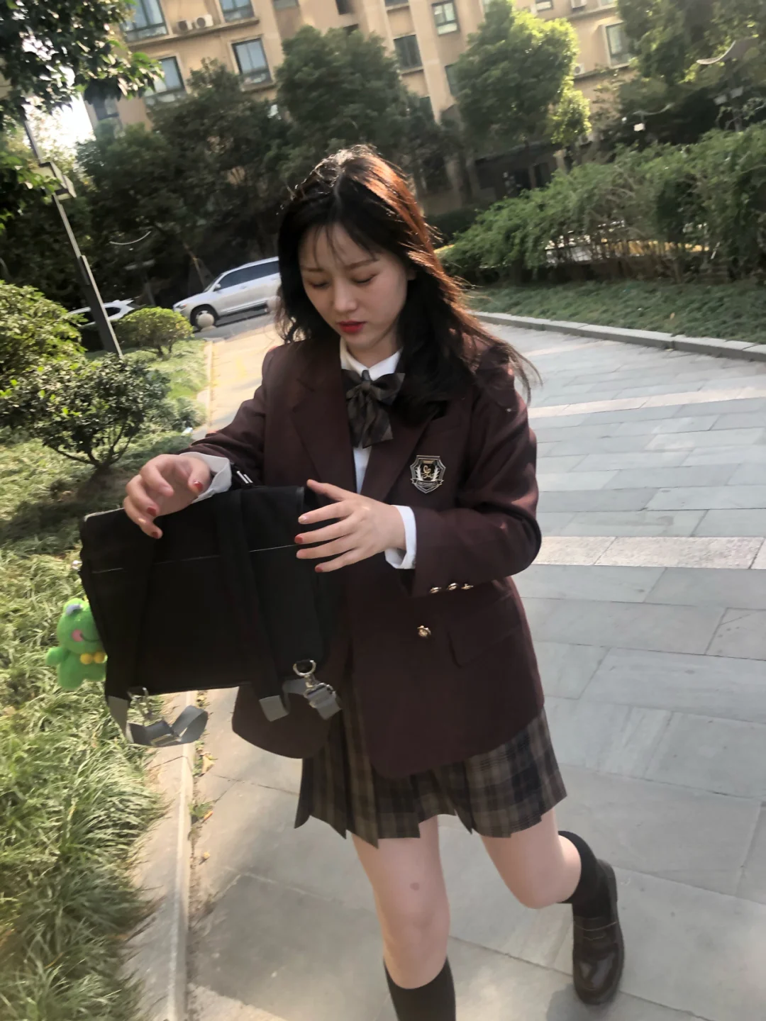 小魔女花铃男主_小魔女花铃_小魔女花铃亲吻