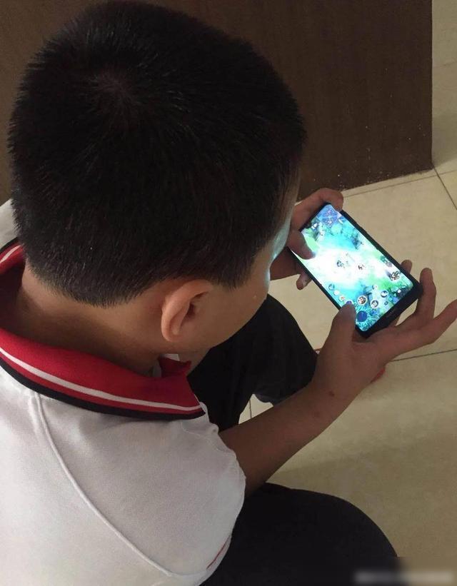 卡电脑打手机好游戏怎么回事_最好的手机打游戏不卡电脑_卡电脑打手机好游戏吗