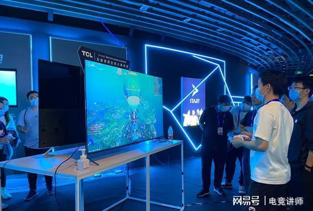 大屏手机玩游戏真别扭_用65寸大屏手机玩游戏_玩游戏大屏幕手机