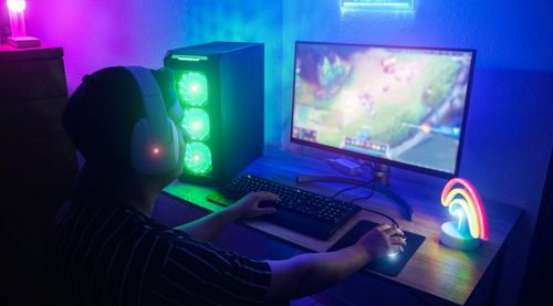 pc大型单机电脑游戏,经典与前沿佳作盘点(图3) pc大型单机电脑游戏,经典与前沿佳作盘点(图3)