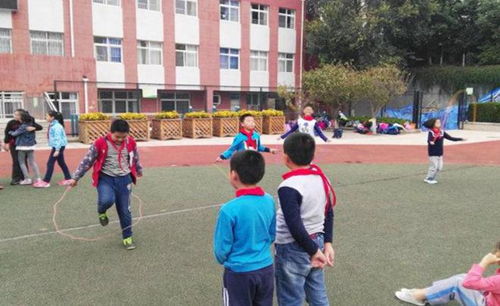 小学生课间10分钟游戏,欢乐游戏时光掠影(图2) 小学生课间10分钟游戏,欢乐游戏时光掠影(图2)