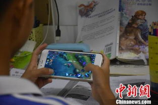 玩游戏砸钱,揭秘砸钱背后的疯狂世界(图1) 玩游戏砸钱,揭秘砸钱背后的疯狂世界(图1)