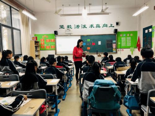 好玩的一年级课堂游戏,一年级课堂游戏乐翻天(图2) 好玩的一年级课堂游戏,一年级课堂游戏乐翻天(图2)