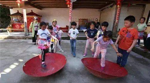 畬族游戏,传承千年的民族智慧与欢乐(图3) 畬族游戏,传承千年的民族智慧与欢乐(图3)
