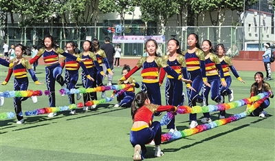 传统游戏体操,传统游戏体操魅力无限(图2) 传统游戏体操,传统游戏体操魅力无限(图2)