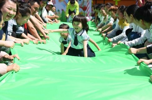 布亲子游戏,布亲子游戏欢乐时光(图2) 布亲子游戏,布亲子游戏欢乐时光(图2)