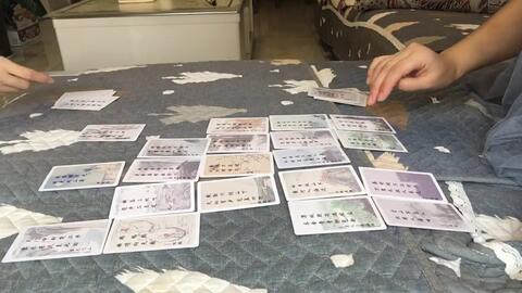 头上纸牌游戏,头脑风暴的竞技场(图2) 头上纸牌游戏,头脑风暴的竞技场(图2)