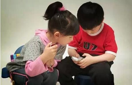 小孩游戏太深,揭秘现代儿童娱乐世界的挑战(图2)