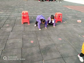 翻皮筋游戏,童年回忆中的快乐时光(图2)