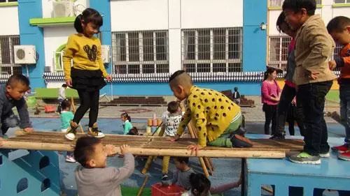 安吉游戏自制,自主探索与快乐成长的奇妙旅程(图3)