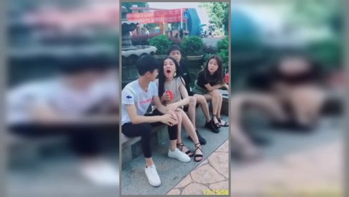 小驿站游戏,穿梭时空的奇幻冒险之旅(图2)
