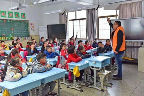 六年级趣味课堂游戏,快乐学习新篇章(图2) 六年级趣味课堂游戏,快乐学习新篇章(图2)