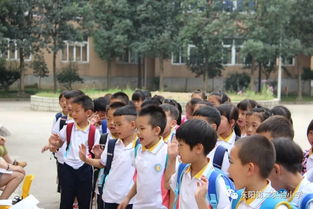 教室下课游戏,教室里的欢乐游戏瞬间(图3) 教室下课游戏,教室里的欢乐游戏瞬间(图3)