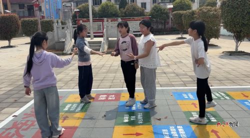 有趣课间游戏,创意无限的游戏盛宴(图2) 有趣课间游戏,创意无限的游戏盛宴(图2)