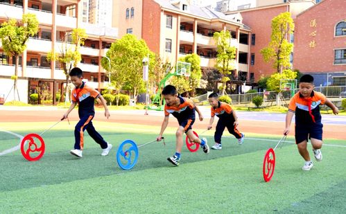 有趣课间游戏,创意无限的游戏盛宴(图1) 有趣课间游戏,创意无限的游戏盛宴(图1)