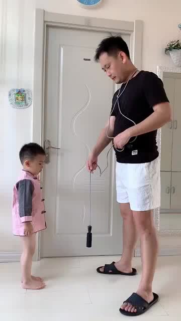 亲子游戏腿部,腿部游戏乐趣无限(图1)