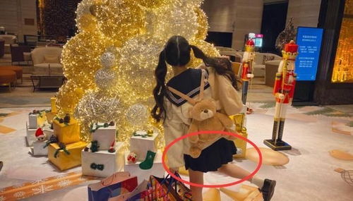 游戏jk时装,一场青春与复古的完美邂逅(图2) 游戏jk时装,一场青春与复古的完美邂逅(图2)