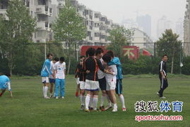 雨中快乐游戏,快乐游戏的奇妙体验(图2) 雨中快乐游戏,快乐游戏的奇妙体验(图2)