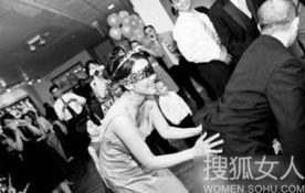 疯狂婚礼游戏,一场欢乐与惊喜并存的浪漫盛宴(图1) 疯狂婚礼游戏,一场欢乐与惊喜并存的浪漫盛宴(图1)