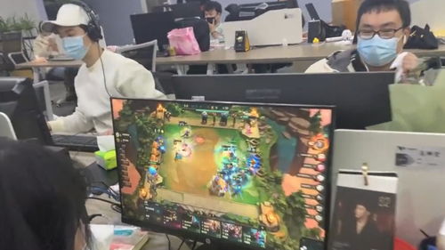 厅打游戏,畅游虚拟世界的电竞传奇(图1)