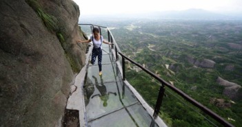 栈道游戏,一场惊险刺激的冒险之旅(图2) 栈道游戏,一场惊险刺激的冒险之旅(图2)