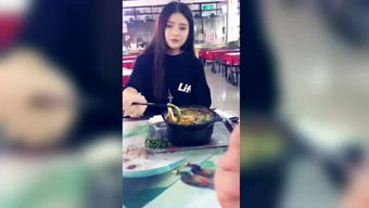 小花爱游戏,探索虚拟乐趣无限(图3) 小花爱游戏,探索虚拟乐趣无限(图3)