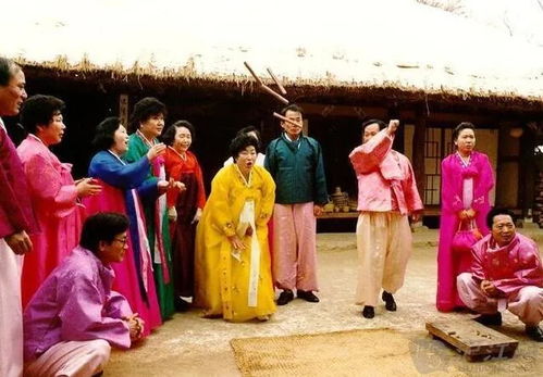 过年风俗游戏,传统风俗游戏乐翻天(图2) 过年风俗游戏,传统风俗游戏乐翻天(图2)
