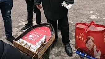 交钱游戏,揭秘刺激的金钱挑战与心理博弈(图1) 交钱游戏,揭秘刺激的金钱挑战与心理博弈(图1)