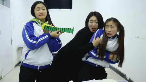 学生整蛊游戏,学生们的欢乐恶作剧之旅(图1) 学生整蛊游戏,学生们的欢乐恶作剧之旅(图1)