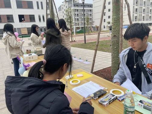 校园摆摊游戏,校园生活新体验(图2) 校园摆摊游戏,校园生活新体验(图2)