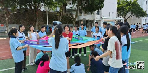 心理集体游戏,塑造团队凝聚力的互动之旅(图1)