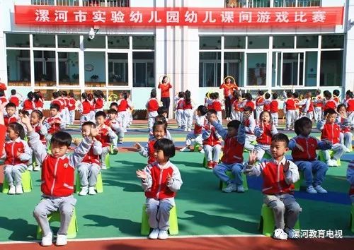 孩子课间游戏有哪些,孩子快乐游戏的精彩瞬间(图3) 孩子课间游戏有哪些,孩子快乐游戏的精彩瞬间(图3)