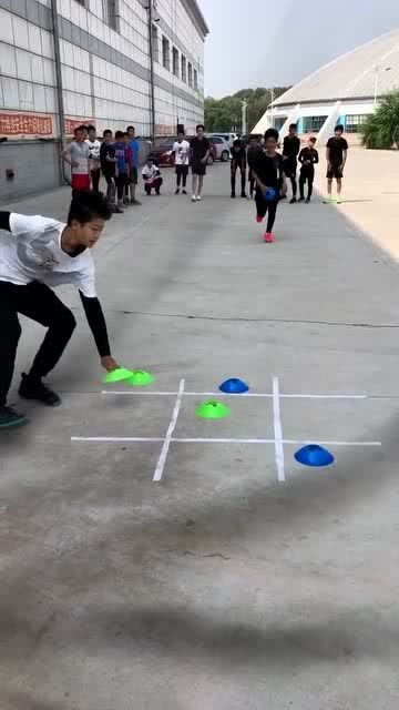 悬垂挺游戏(图2) 悬垂挺游戏(图2)