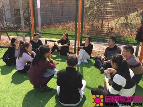 拓展训练室内简单游戏,趣味游戏激发团队潜能(图1) 拓展训练室内简单游戏,趣味游戏激发团队潜能(图1)