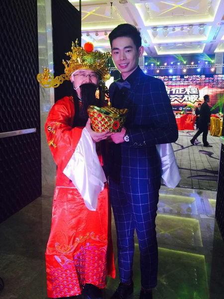 新春乐逗游戏,喜庆闹新春(图1) 新春乐逗游戏,喜庆闹新春(图1)