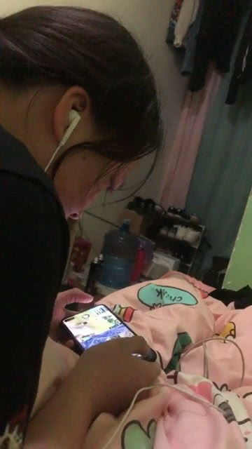 女朋友会打游戏(图2) 女朋友会打游戏(图2)