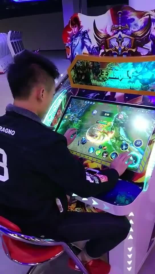 游戏厅玩王者荣耀,游戏厅里的青春记忆(图1)